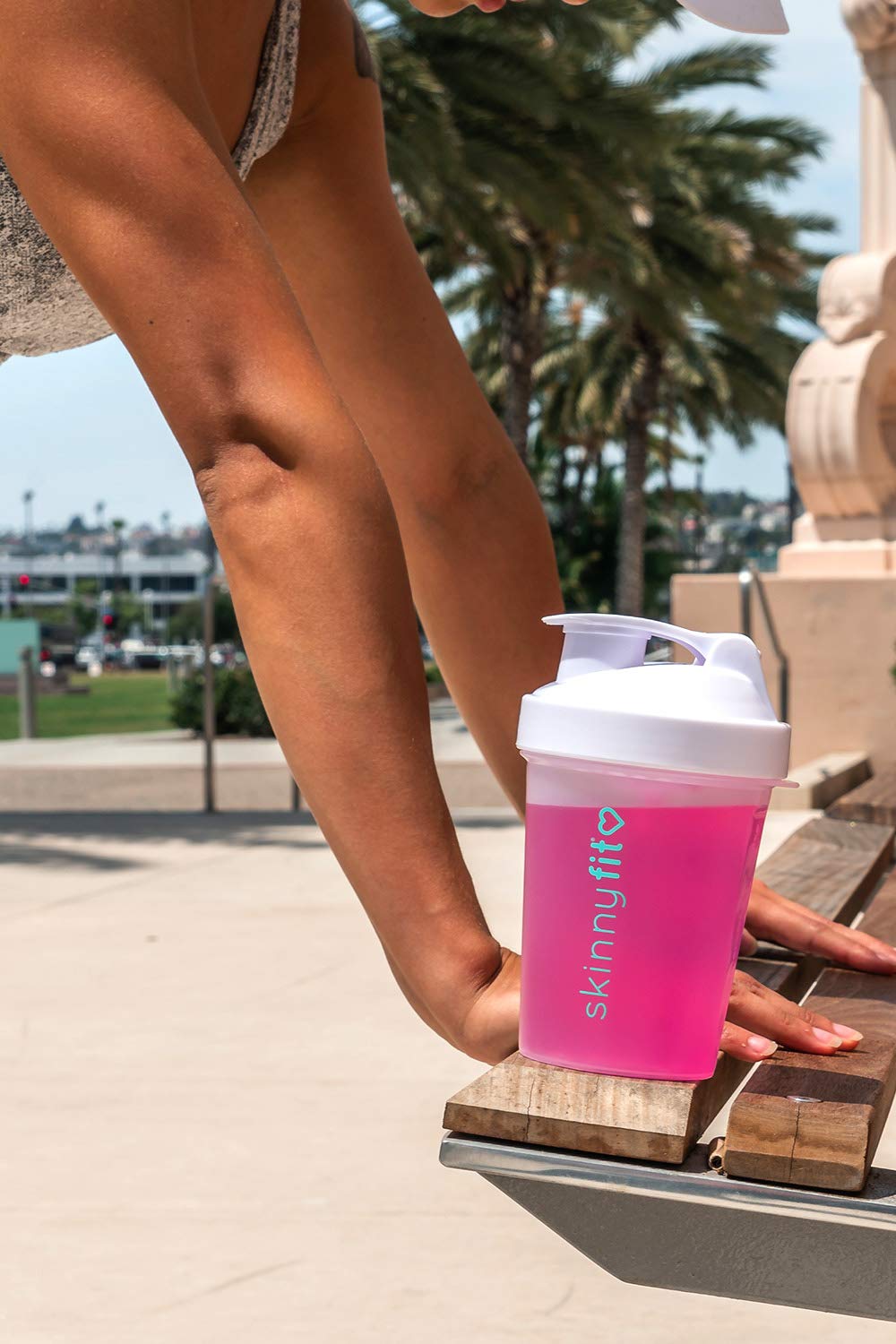 SkinnyFit Super Shaker Bottle 20oz. BPA free with Mixing Grid Technology, Leak Proof SkinnyFit