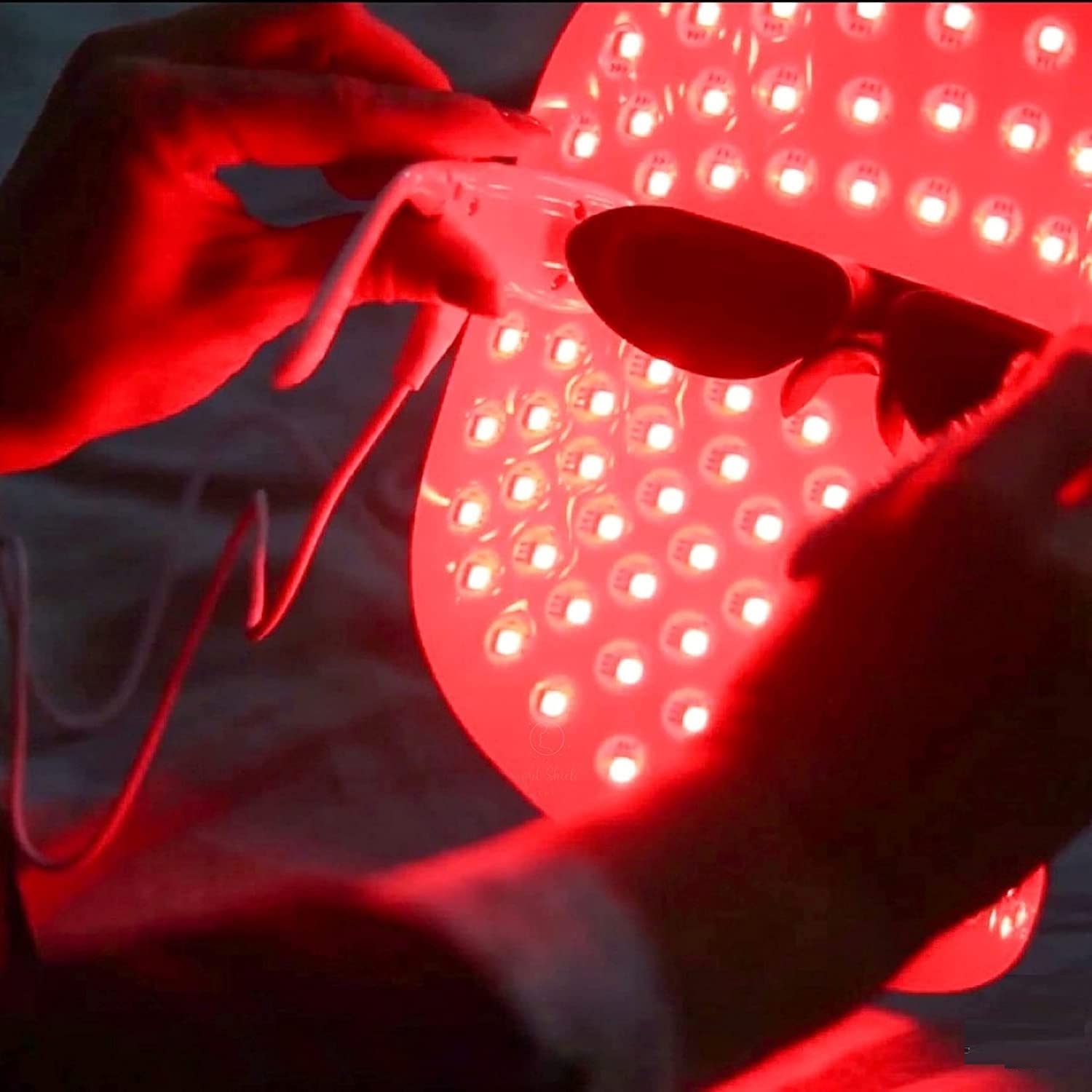 Lyte Wireless LED Light Therapy Mask Red Blue Amber 3 Color Light Weight| Includes Power Lift Care