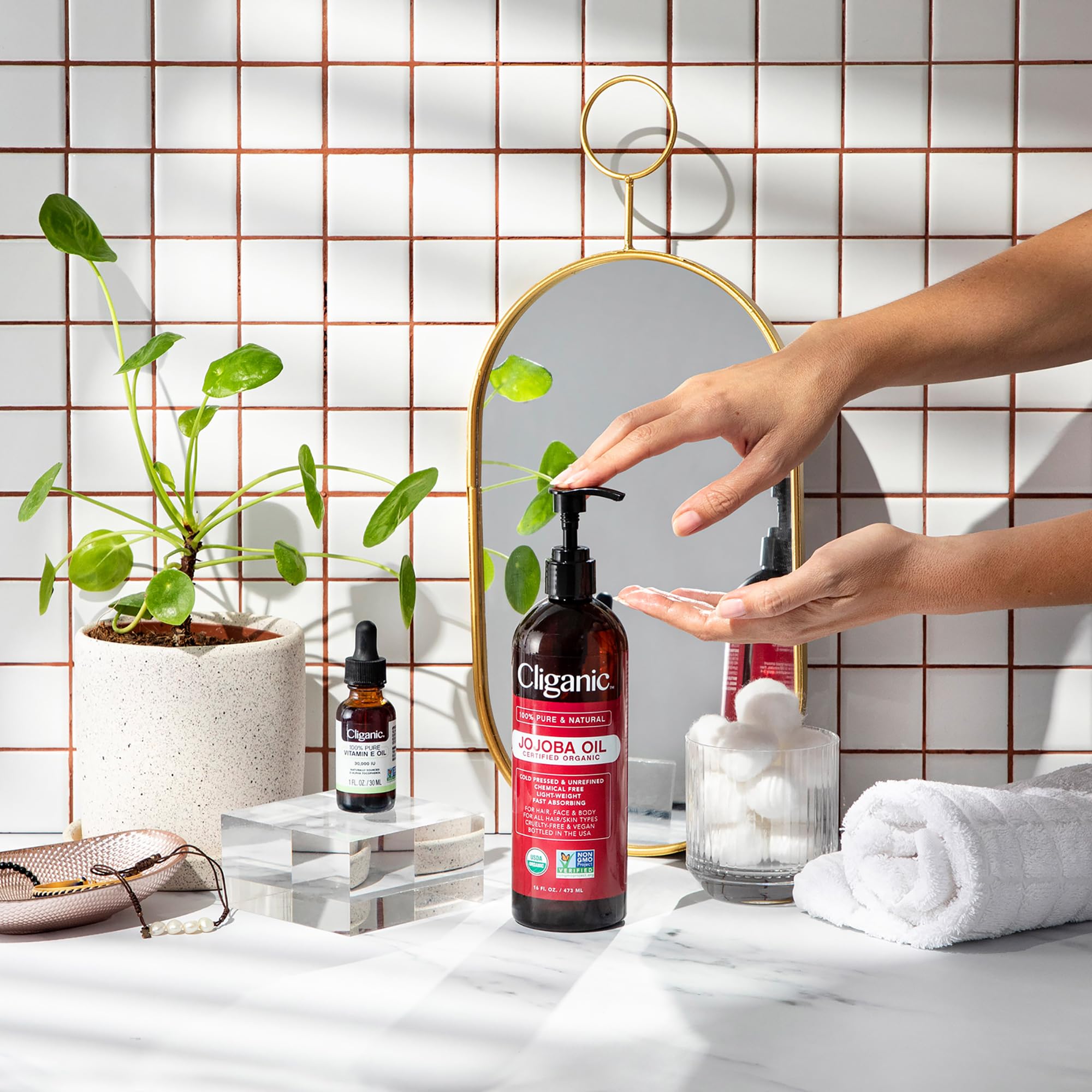 Cliganic USDA Organic Jojoba Oil 16oz with Pump, 100% Pure | Bulk, Moisturizing Oil Cliganic