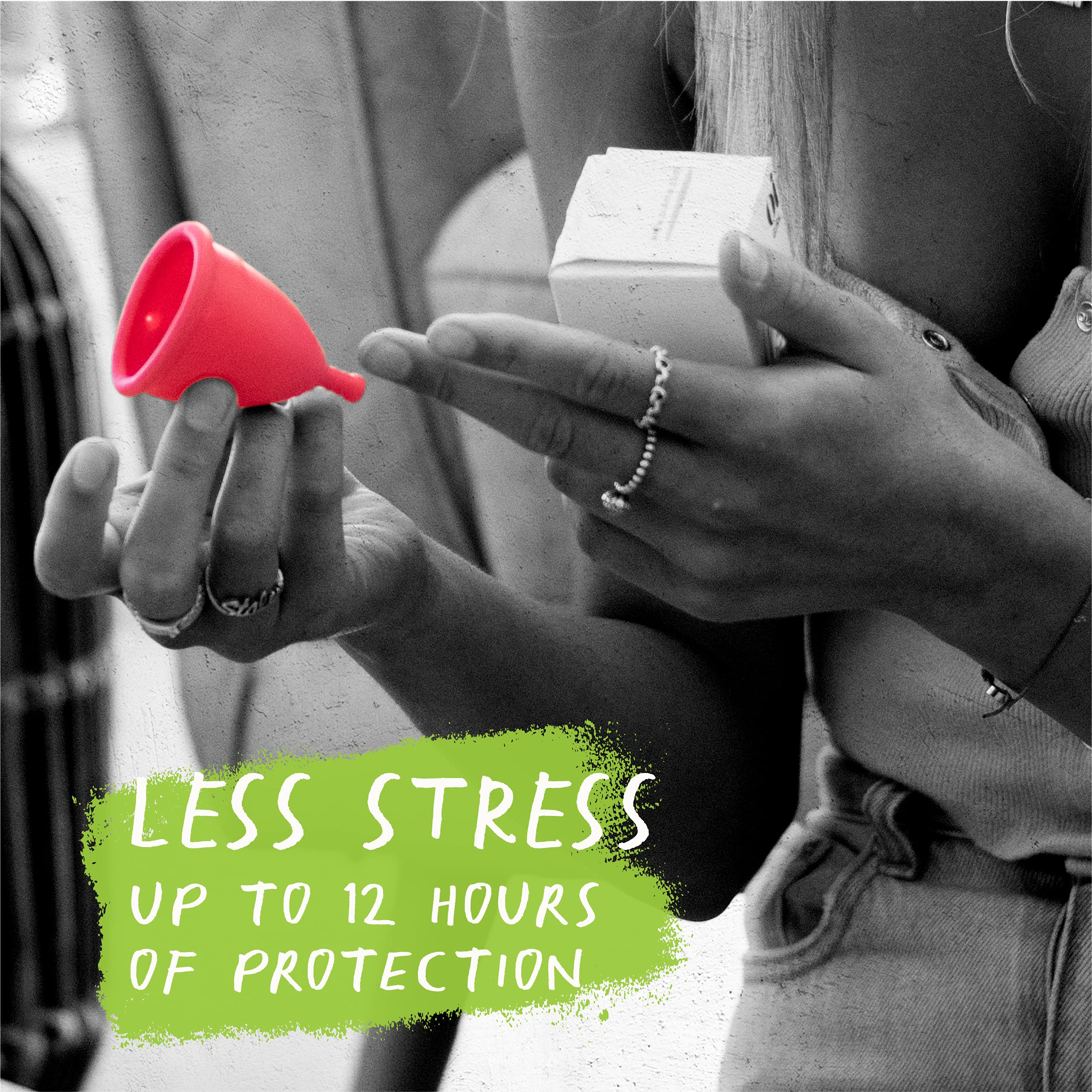 Oi | Organic Initiative - Menstrual Cup | Small - Slim-fit, Wear for 12 hrs | Reusable, Leak Free (17 ml) oi